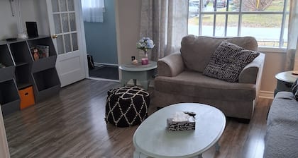 Cozy house, perfect location to explore Central NL and all it has to offer!!!