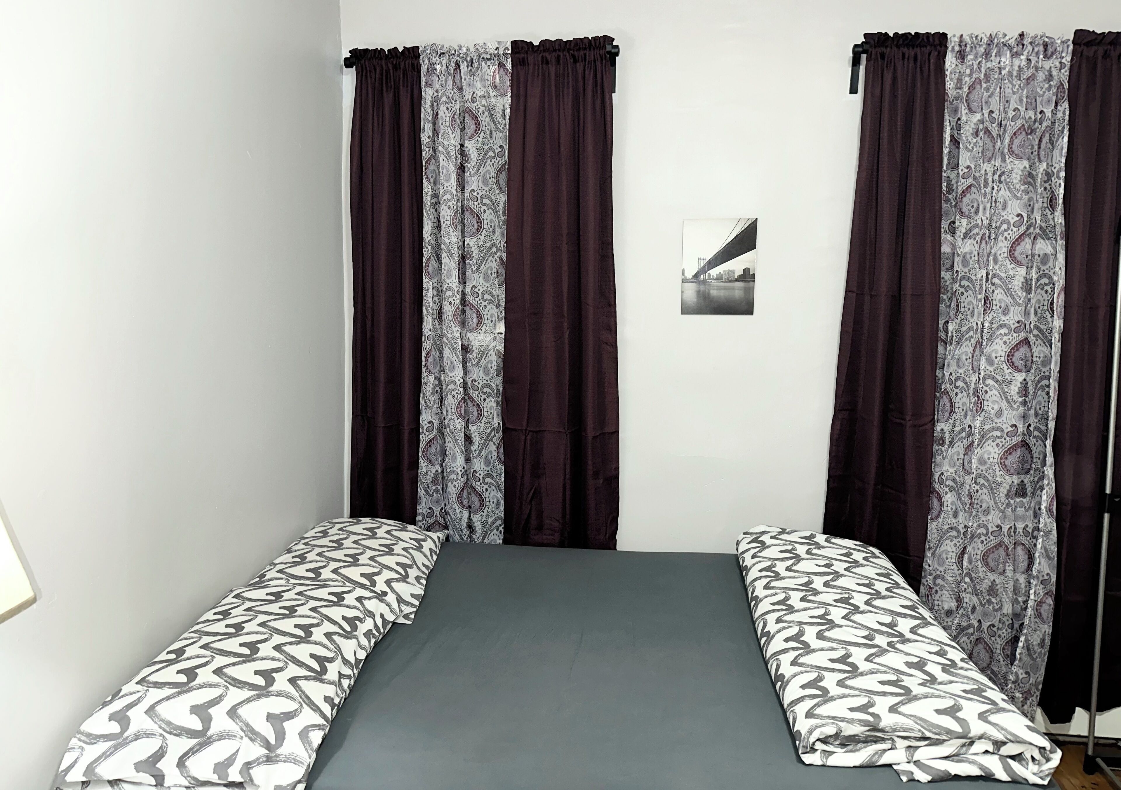 Habitación doble clásica | Cortinas blackout, tabla de planchar con plancha y wifi gratis 