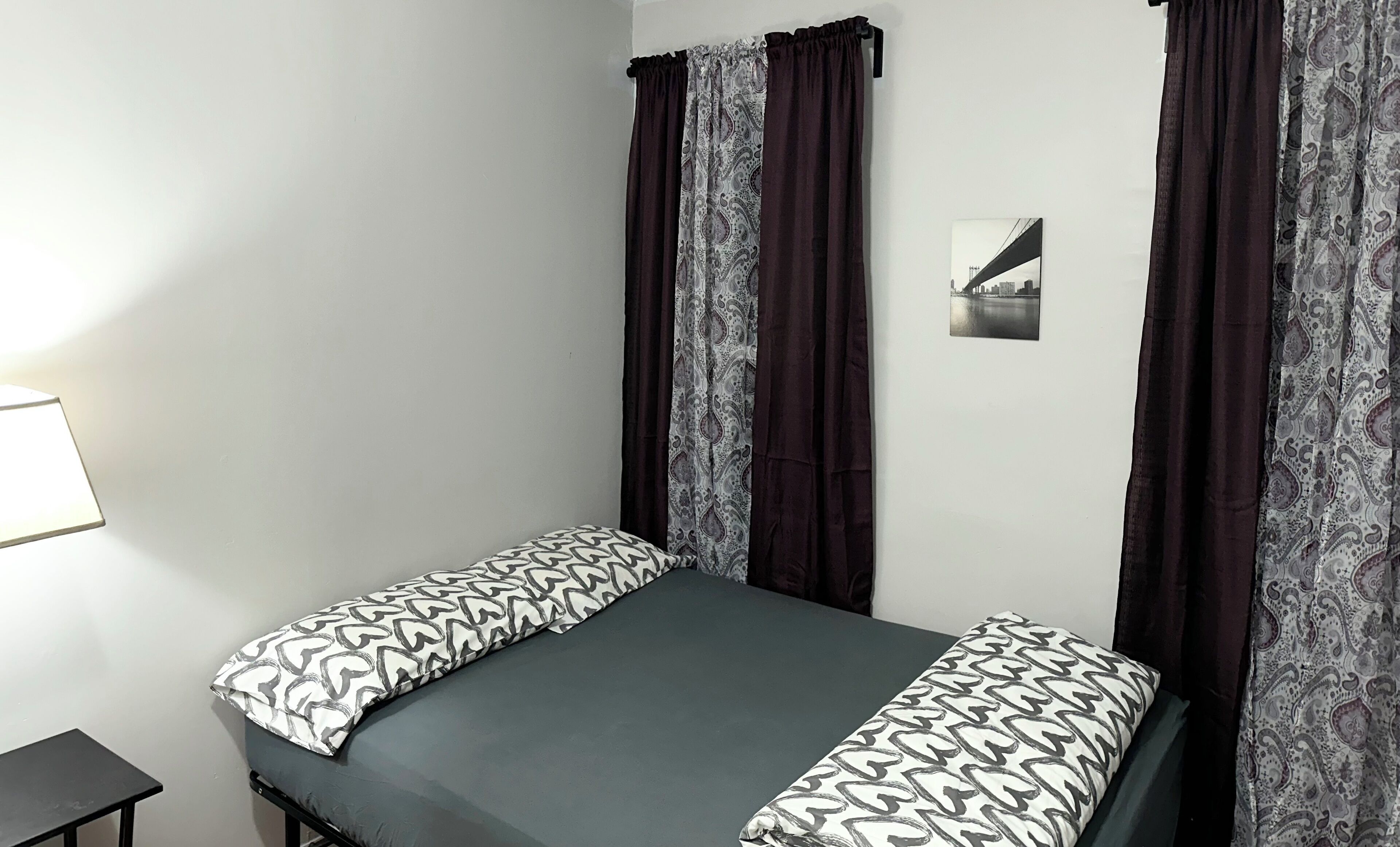 Habitación doble clásica | Cortinas blackout, tabla de planchar con plancha y wifi gratis 