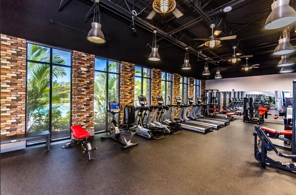 Fitness facility - "Casa Cheri" Spacious 5-bedroom with pool - Close TO DISNEY and UNIVERSAL (Davenport)