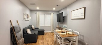 
Enjoy a comfortable 2-BDR Apt. in the heart of Woodbridge, NJ!