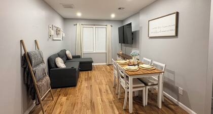 Enjoy a comfortable 2-BDR Apt. in the heart of Woodbridge, NJ!