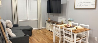 
Enjoy a comfortable 2-BDR Apt. in the heart of Woodbridge, NJ!