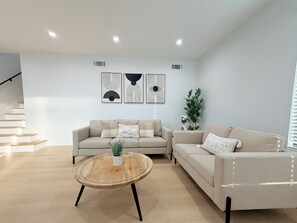 Living area - Brand New 3BR Home Fast WiFi • Parking • Near Pasadena (Pasadena)