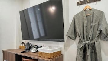 Doppia Standard | Interni