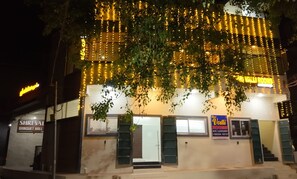 Front of property - Shri Valli Rooms (Tiruvannamalai)