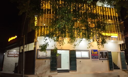 Shri Valli Rooms