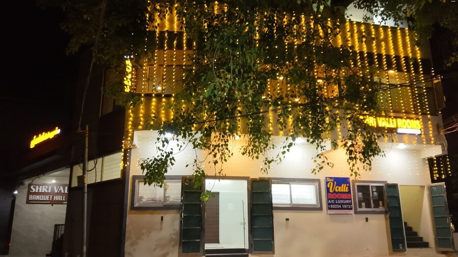 Shri Valli Rooms