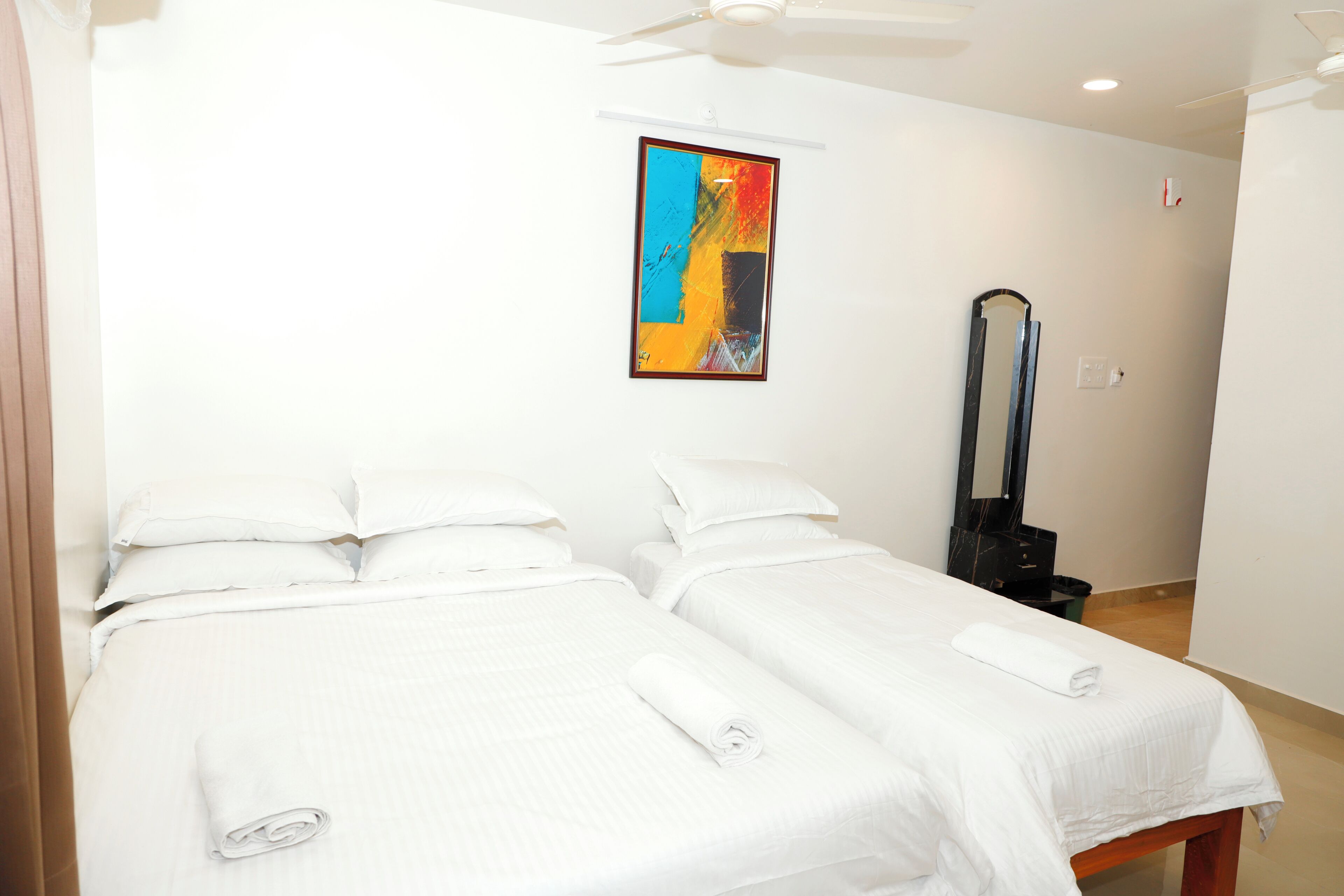 Family Suite, Non Smoking | Desk, laptop workspace, free WiFi