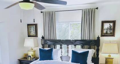 SoFi Adjacent Classic Spanish Retreat • Mins from SoFi, Forum, Intuit Dome & LAX