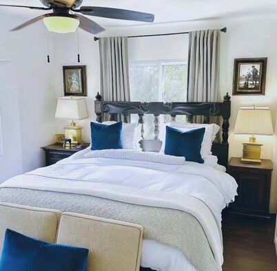 SoFi Adjacent Classic Spanish Retreat • Mins from SoFi, Forum, Intuit Dome & LAX