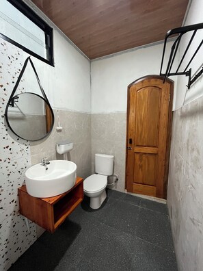 Vila, 2 quartos | Banheiro