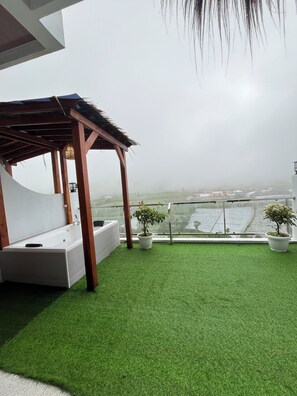 Villa, 2 Bedrooms | Property grounds