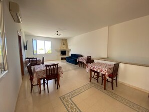 Dining - Caputo villa with parking space and immense garden (Alliste)