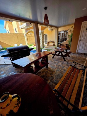 Outdoor dining