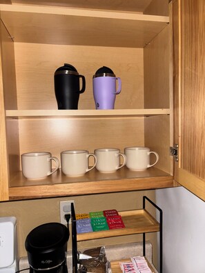 Coffee and/or coffee maker - Dog Friendly Apartment In UMED District (Anchorage)
