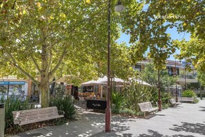 Miscellaneous - Cremorne comfort | Cozy unit near all amenities (Cremorne)