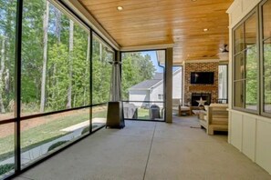 Interior - Spacious 5-Bedroom Evans Home – Perfect Stay for Masters Tournament Week (Evans)