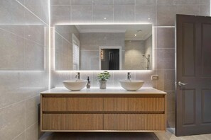 Bathroom - Hawks View - Country Escape Near Queenstown (Speargrass Flat)