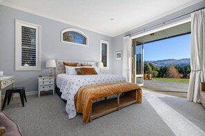 Room - Hawks View - Country Escape Near Queenstown (Speargrass Flat)