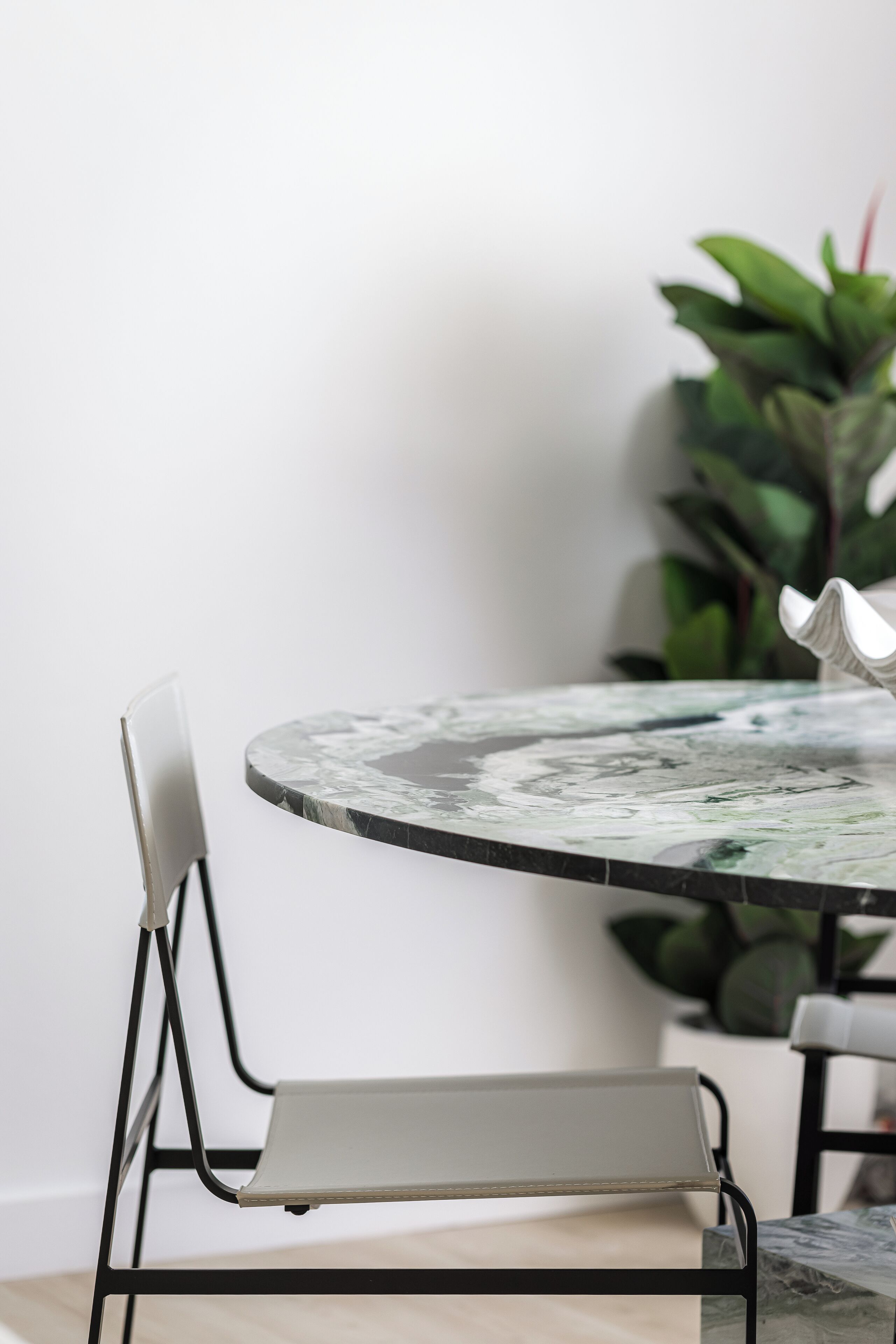 Two Bedrooms Ocean View Apartment | 客房内用餐