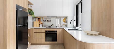 Two Bedroom Deluxe Apartment | Private kitchen