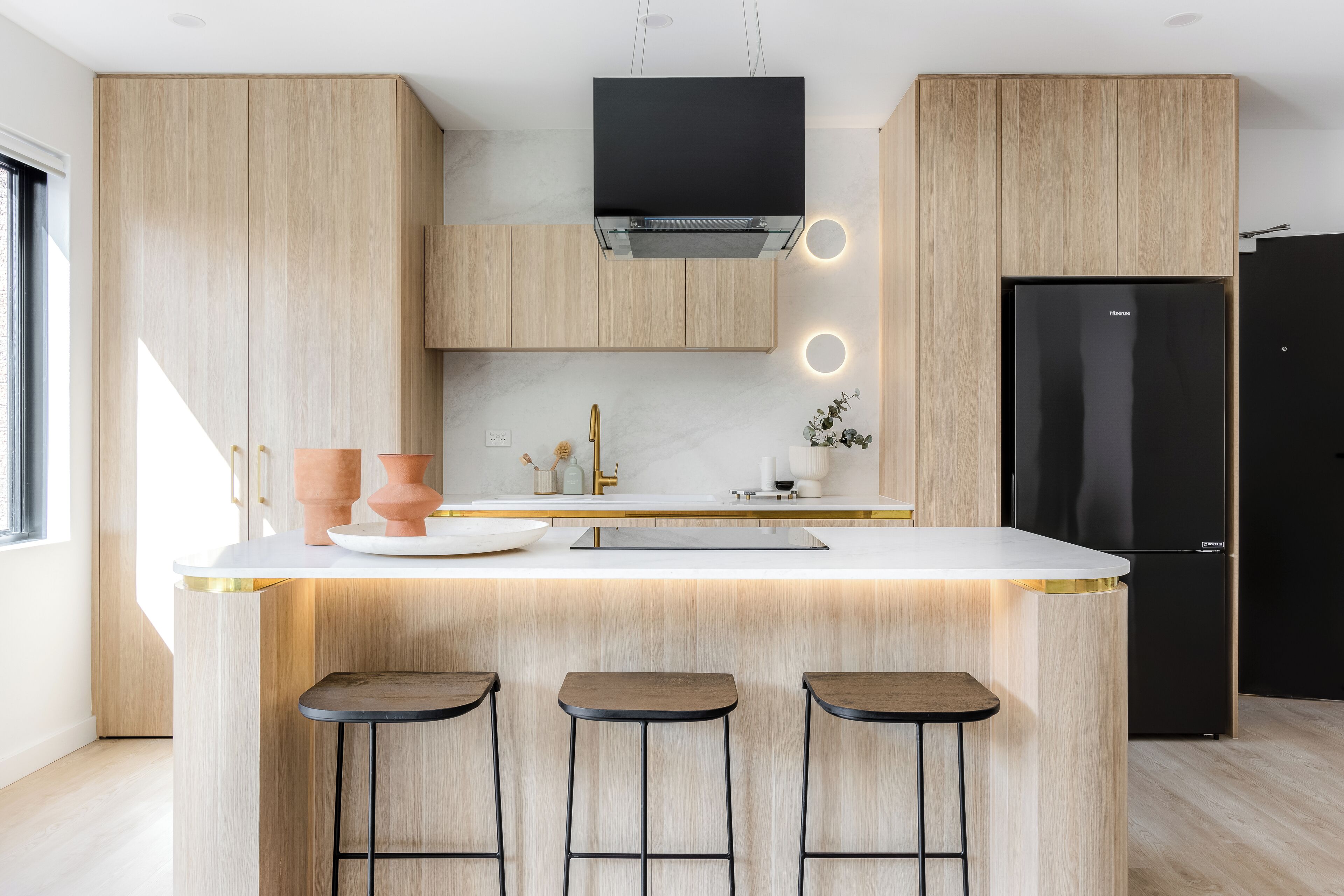 Three Bedrooms Premium Apartment | Eigene Küche | Kühlschrank, Mikrowelle, Geschirrspüler, Espressomaschine