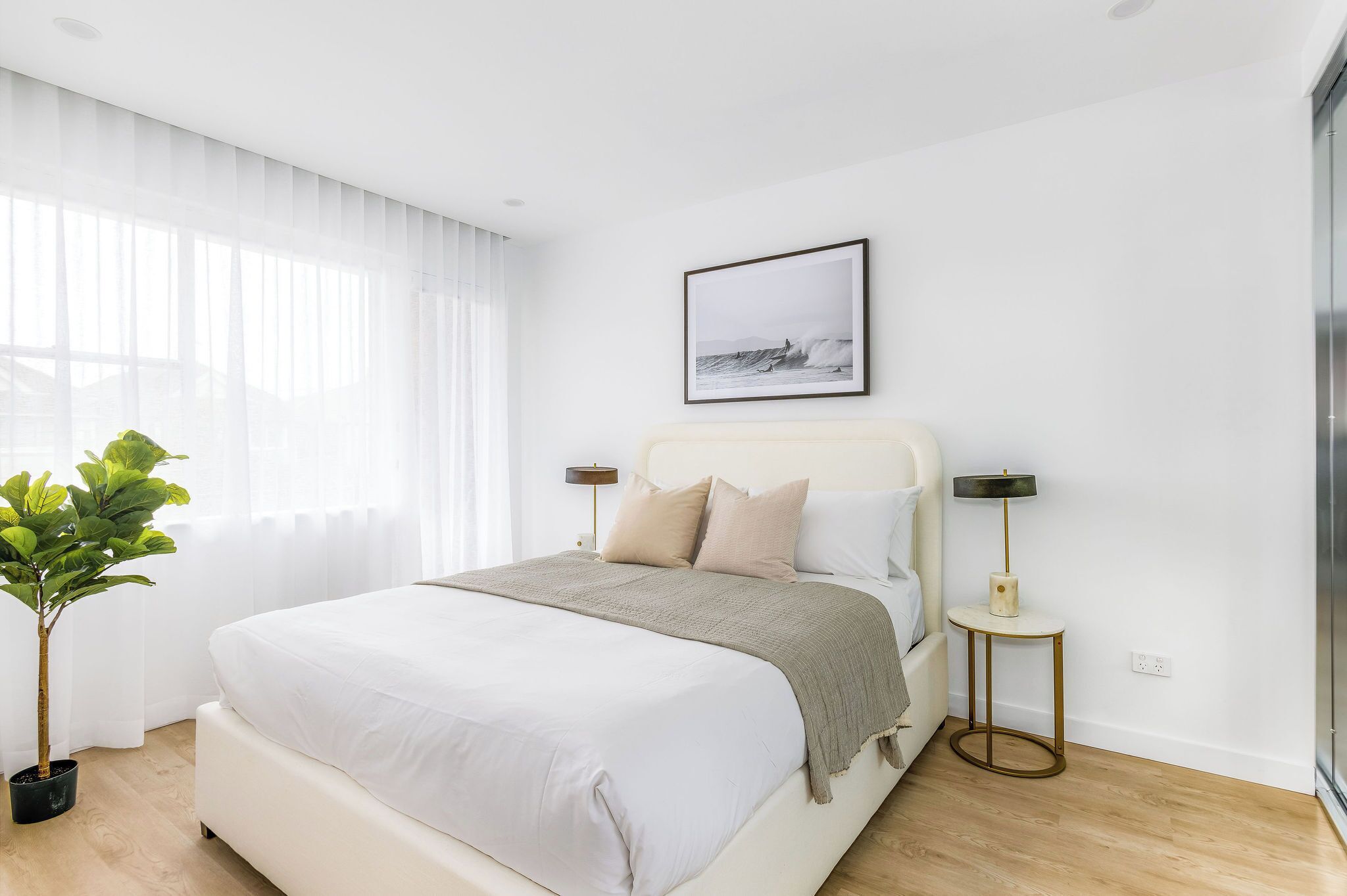 Two Bedroom Deluxe Apartment | Schreibtisch, laptopgeeigneter Arbeitsplatz, Bügeleisen/Bügelbrett