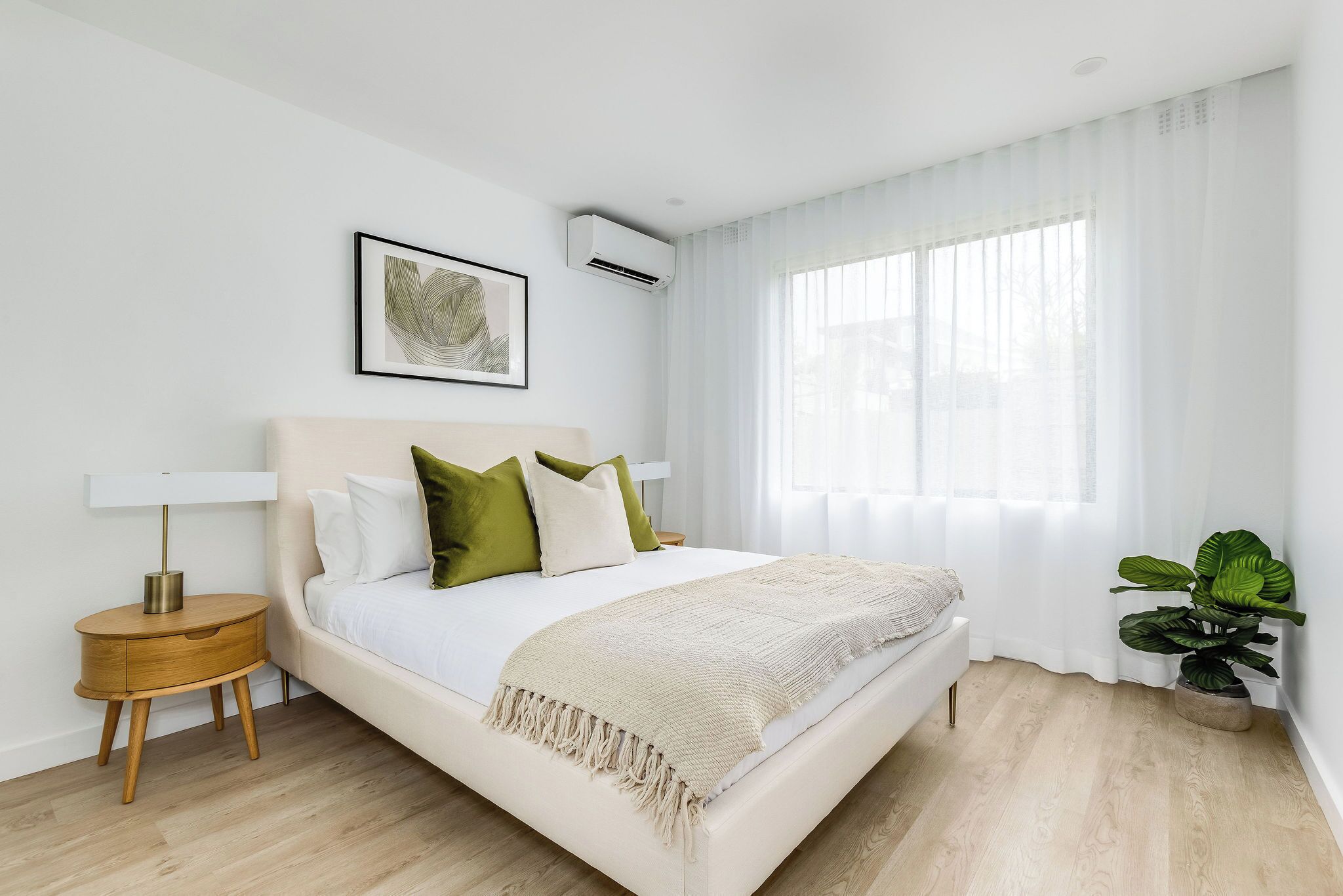 One Bedroom Deluxe Apartment