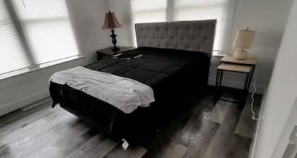 Close to airport, Spacious 3-bedroom house with AC in industrial area