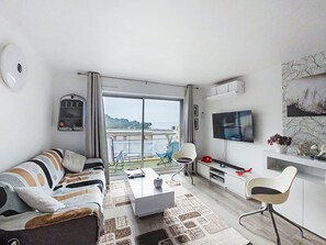 TV - Le Fidji by Interhome (La Ciotat)