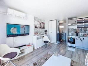 Interior - Le Fidji by Interhome (La Ciotat)