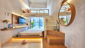 Apartment, 3 Bedrooms, City View | Desk, iron/ironing board, free WiFi