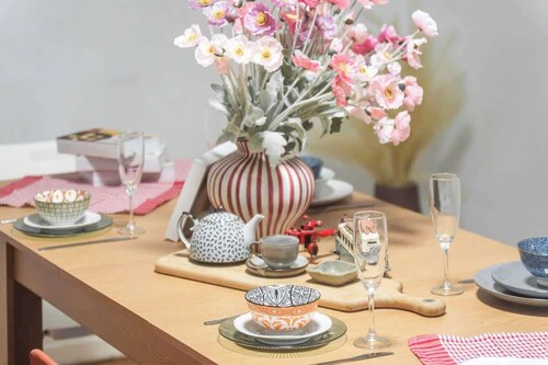 Puddings 4b Cozy Retreat walking Westfield & Train