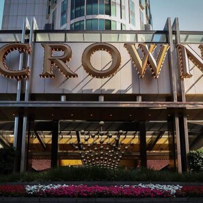Exterior detail - 5 Min to Crown & NGV | Stylish 2BR | City View (Southbank)