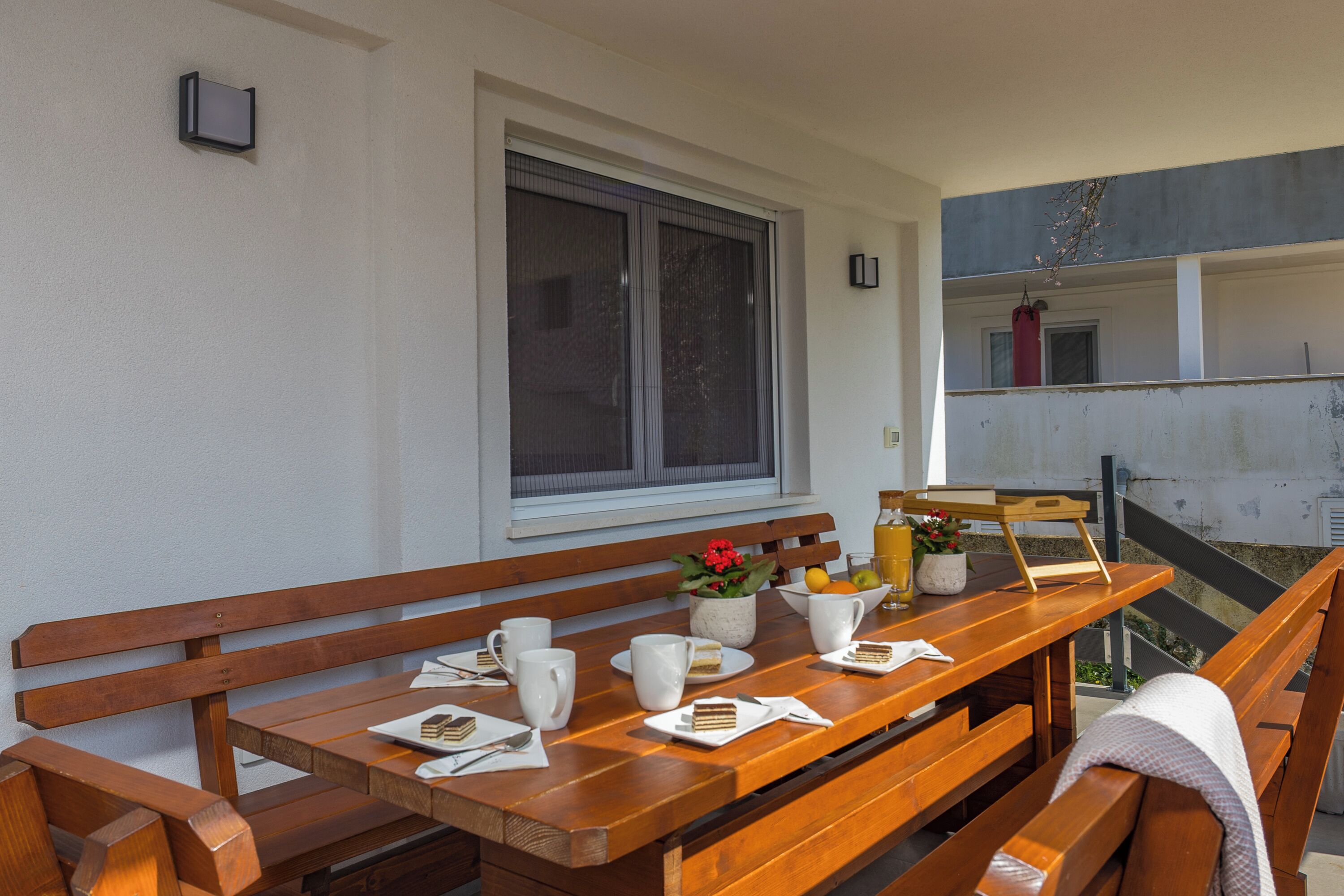 Family House, Multiple Bedrooms (Susi's Holiday Home) | Outdoor dining