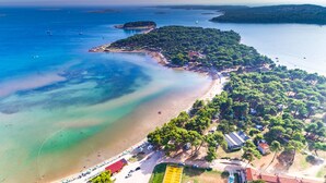 Beach - Susi's Holiday Home (Medulin)