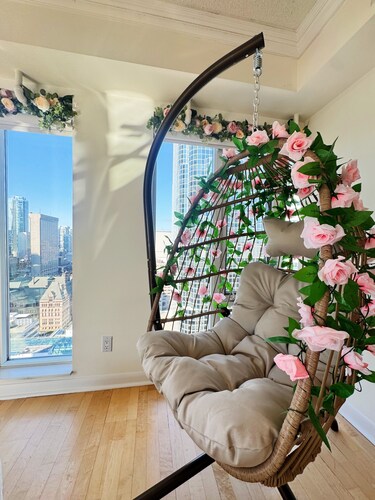 The Rosé Suite - In the Heart Of The City