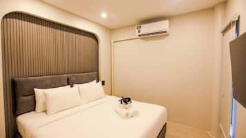 Economic Standard (Adults Only)