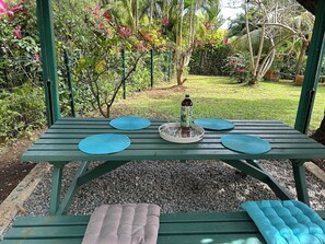 Outdoor dining - Spacious and comfortable family home (Le François)
