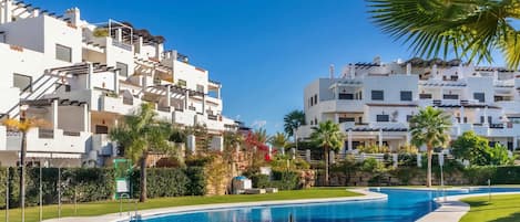 Luxury Penthouse, Multiple Bedrooms, 2 Bathrooms, Mountainside (Door To The Sun Estepona) | Pool