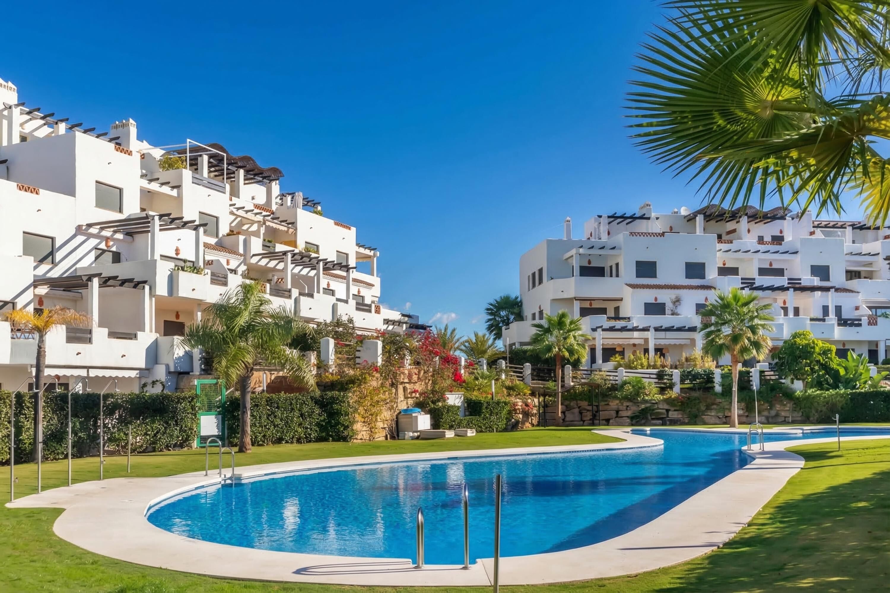 Luxury Penthouse, 2 Bedrooms, 2 Bathrooms, Mountainside (Door To The Sun Estepona) | Pool