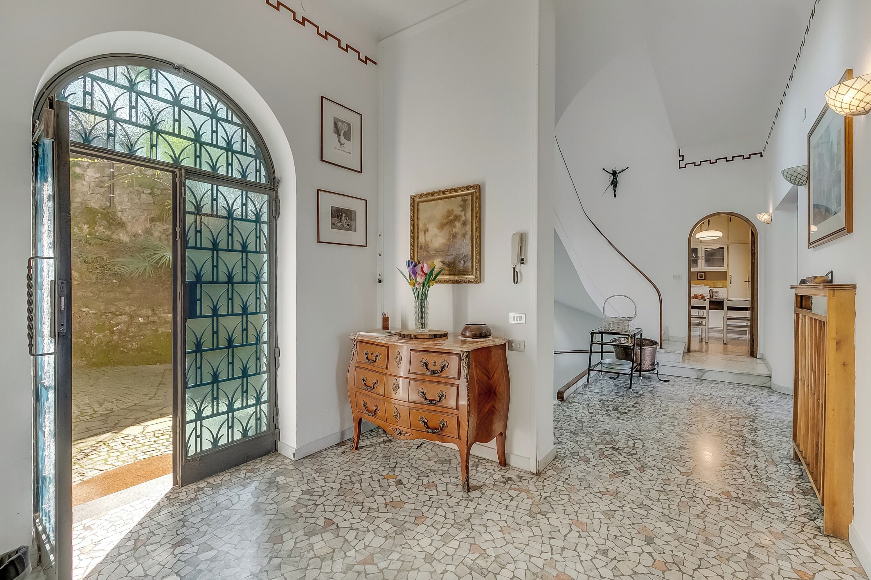 Standard Villa, Multiple Bedrooms, 2 Bathrooms, Lakeside (Villa Incanto Sul Lago Lake Front) | Interior