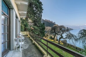 Villa estándar, varias habitaciones, 2 baños, junto al lago (Villa Incanto Sul Lago Lake Front) | Jardines del alojamiento