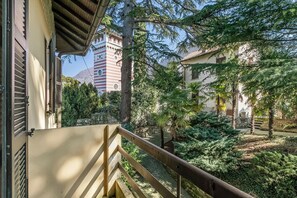 Villa estándar, varias habitaciones, 2 baños, junto al lago (Villa Incanto Sul Lago Lake Front) | Jardines del alojamiento