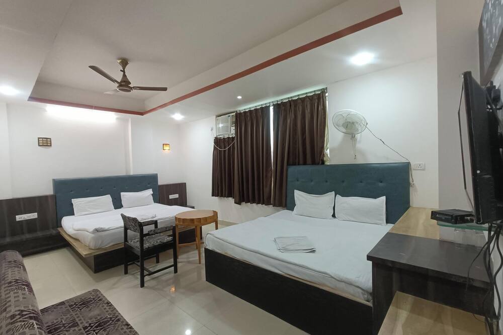 New Holiday Inn Hotel
