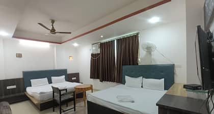 New Holiday Inn Hotel