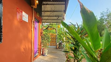 Deluxe-Zimmer, Nichtraucher, Gartenblick | Unterkunftsgelände