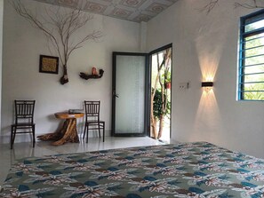 Habitació Deluxe, no fumadors, vistes al jardí | Roba de llit d'alta qualitat i matalassos d'escuma viscoelàstica 