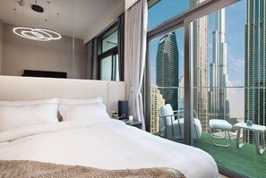 Exclusive Apartment, 4 Bedrooms, Balcony, City View - The Burj Crown Stays by UniDwellers Holiday homes (Dubai)